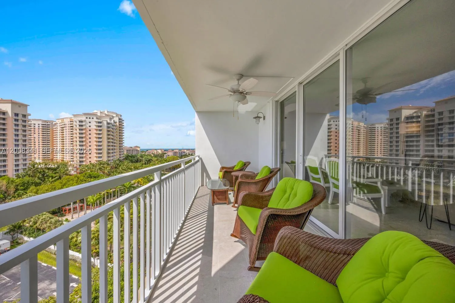607 Ocean Dr 11k, Key Biscayne, Florida 33149, Key Biscayne, Florida 33149, 2 Bedrooms Bedrooms, ,2 BathroomsBathrooms,Residential Lease,For Rent,607 Ocean Dr 11k, Key Biscayne, Florida 33149,A12008341