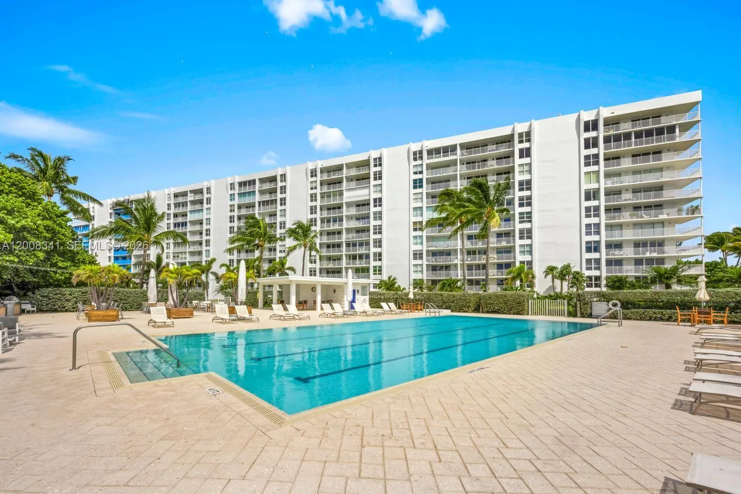 607 Ocean Dr 11k, Key Biscayne, Florida 33149, Key Biscayne, Florida 33149, 2 Bedrooms Bedrooms, ,2 BathroomsBathrooms,Residential Lease,For Rent,607 Ocean Dr 11k, Key Biscayne, Florida 33149,A12008341