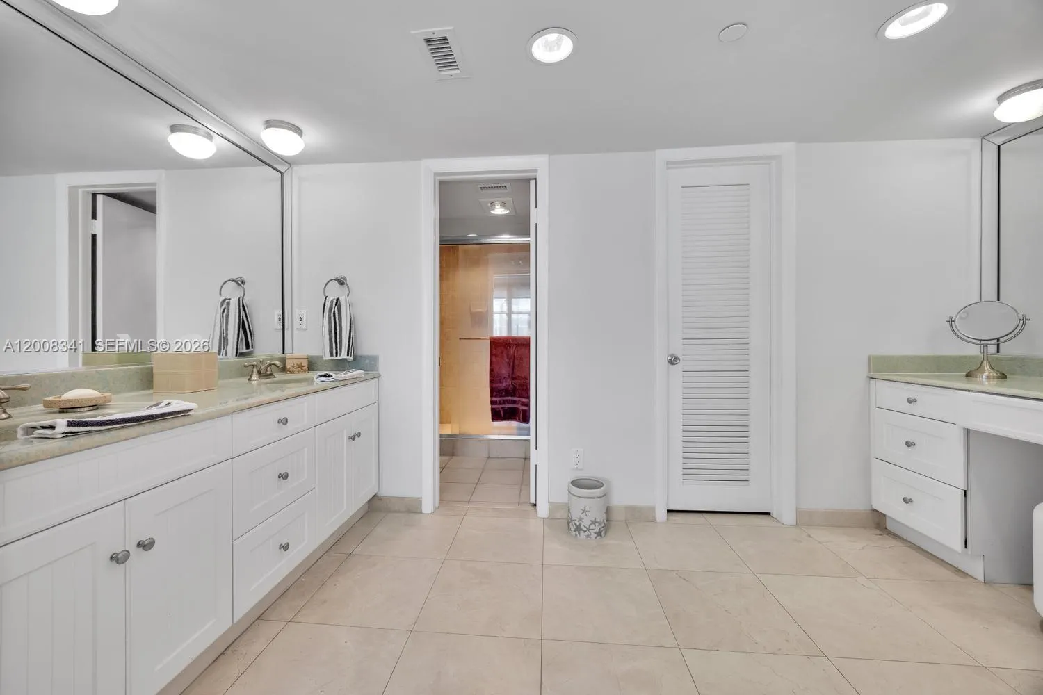 607 Ocean Dr 11k, Key Biscayne, Florida 33149, Key Biscayne, Florida 33149, 2 Bedrooms Bedrooms, ,2 BathroomsBathrooms,Residential Lease,For Rent,607 Ocean Dr 11k, Key Biscayne, Florida 33149,A12008341