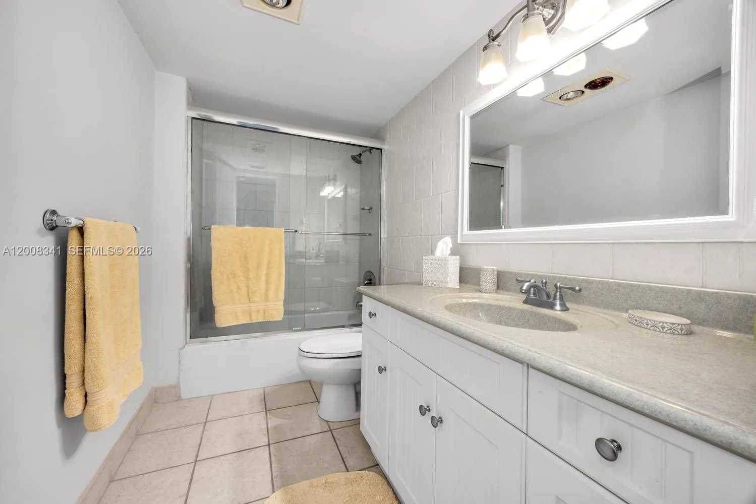 607 Ocean Dr 11k, Key Biscayne, Florida 33149, Key Biscayne, Florida 33149, 2 Bedrooms Bedrooms, ,2 BathroomsBathrooms,Residential Lease,For Rent,607 Ocean Dr 11k, Key Biscayne, Florida 33149,A12008341