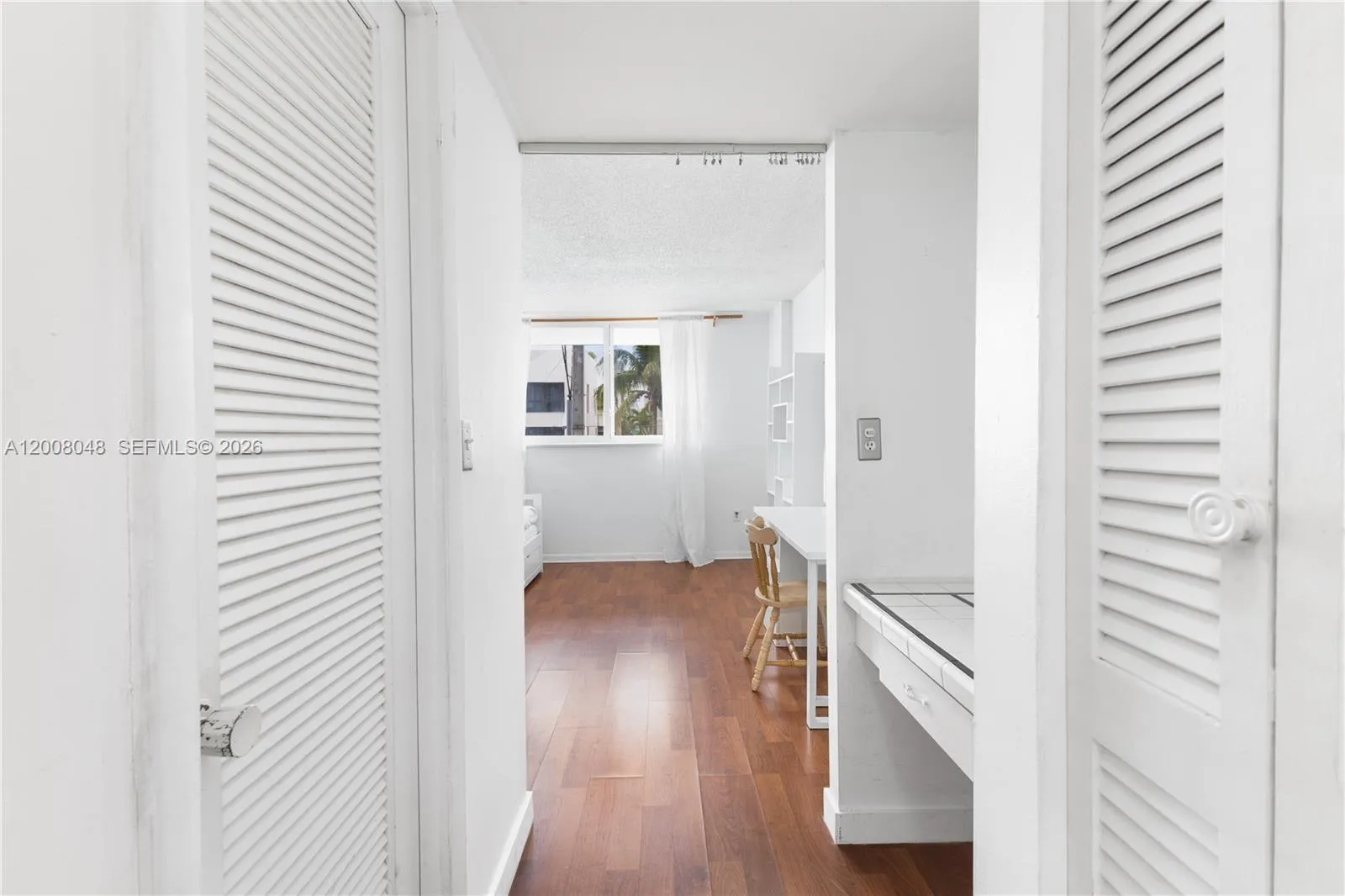 345 Ocean Dr 304, Miami Beach, Florida 33139, Miami Beach, Florida 33139, 1 Bedroom Bedrooms, ,1 BathroomBathrooms,Residential,For Sale,345 Ocean Dr 304, Miami Beach, Florida 33139,A12008048