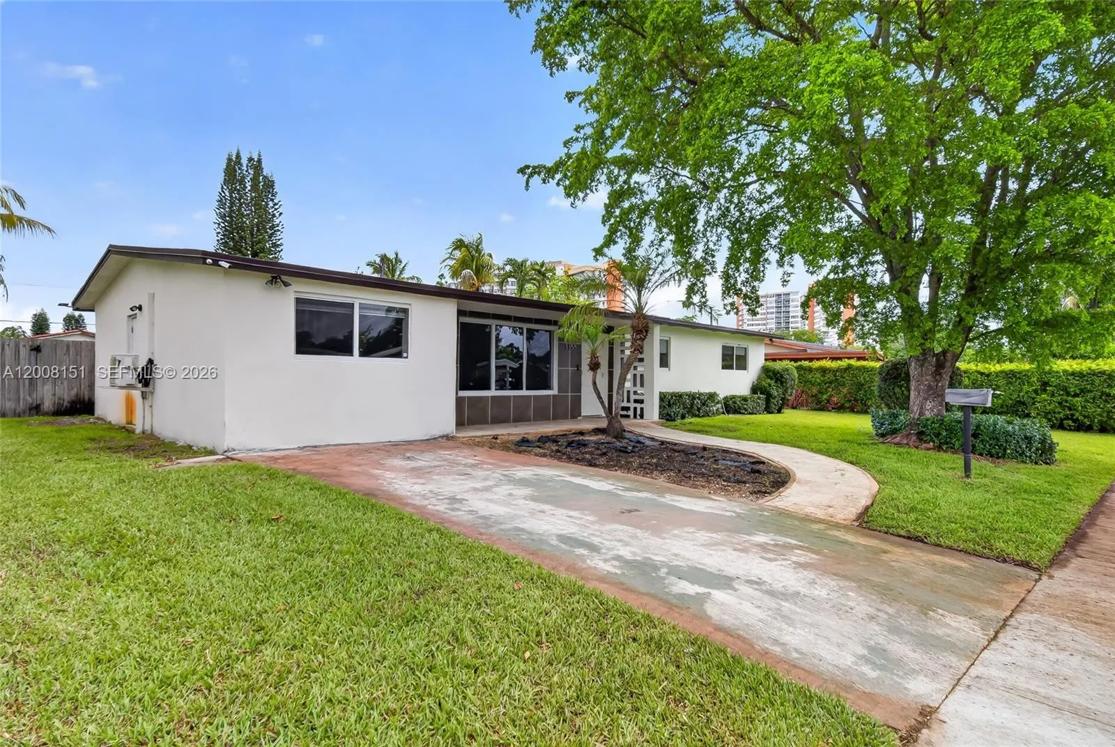 1155 Ne 184th St, Miami, Florida 33179, Miami, Florida 33179, 4 Bedrooms Bedrooms, ,2 BathroomsBathrooms,Residential,For Sale,1155 Ne 184th St, Miami, Florida 33179,A12008151