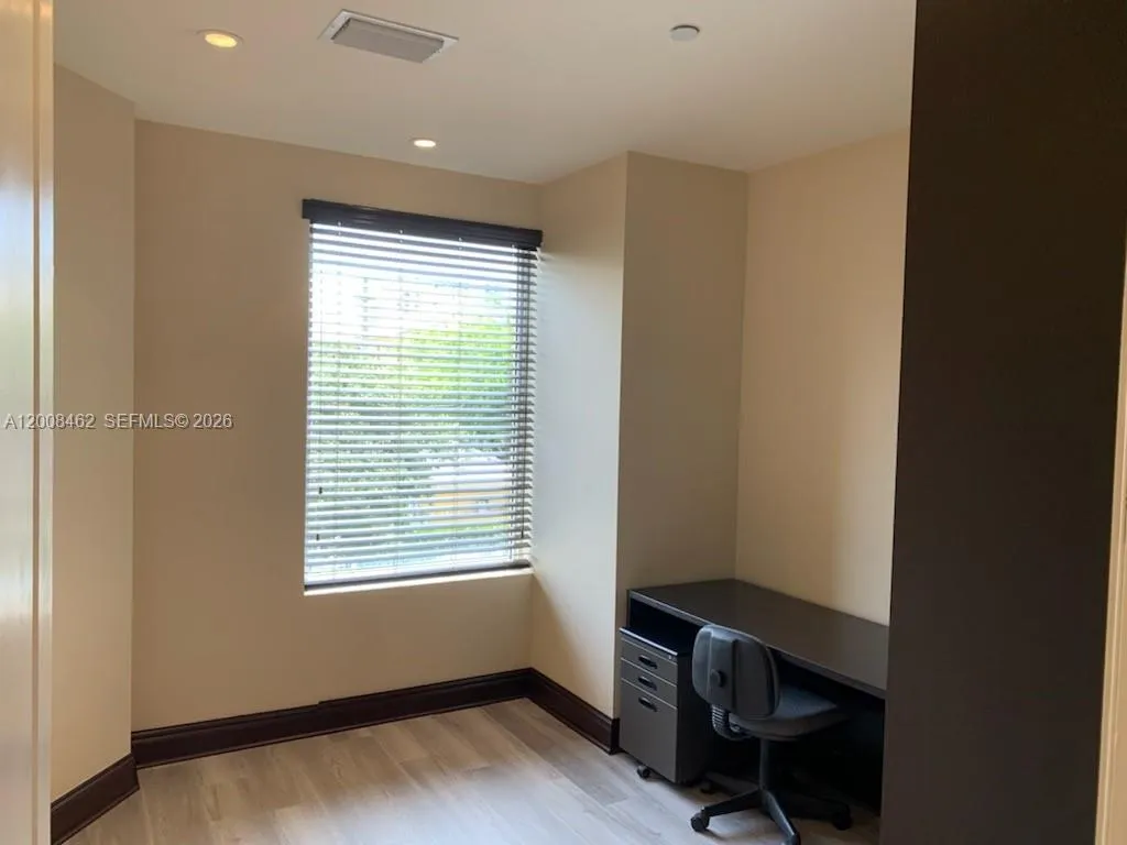 2750 Ne 185th St 202, Aventura, Florida 33180, Aventura, Florida 33180, ,Commercial Lease,For Rent,2750 Ne 185th St 202, Aventura, Florida 33180,A12008462