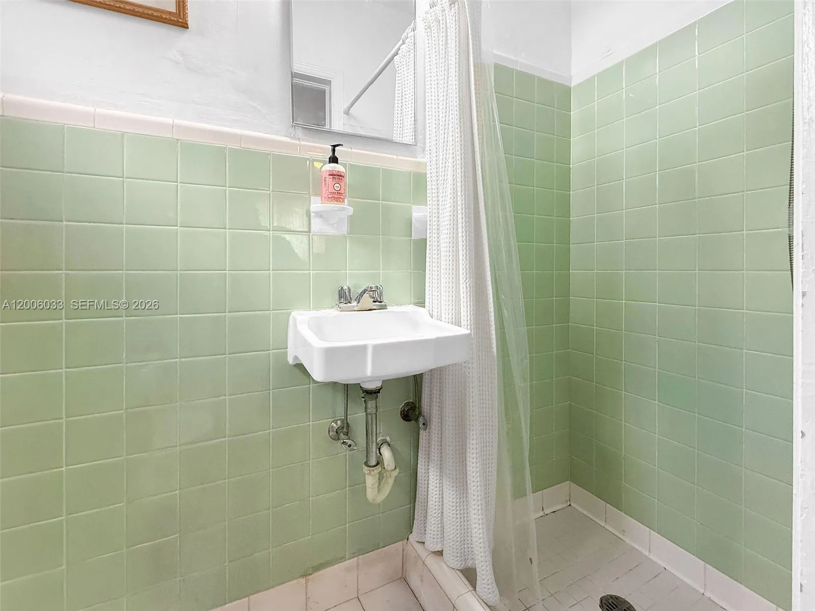 4401 Sw 16th St, Miami, Florida 33134, Miami, Florida 33134, 3 Bedrooms Bedrooms, ,3 BathroomsBathrooms,Residential,For Sale,4401 Sw 16th St, Miami, Florida 33134,A12006033