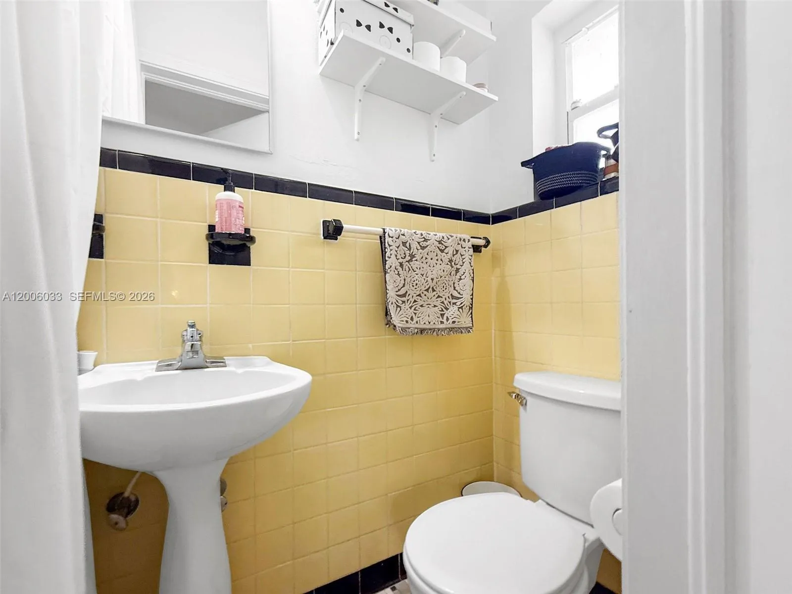 4401 Sw 16th St, Miami, Florida 33134, Miami, Florida 33134, 3 Bedrooms Bedrooms, ,3 BathroomsBathrooms,Residential,For Sale,4401 Sw 16th St, Miami, Florida 33134,A12006033