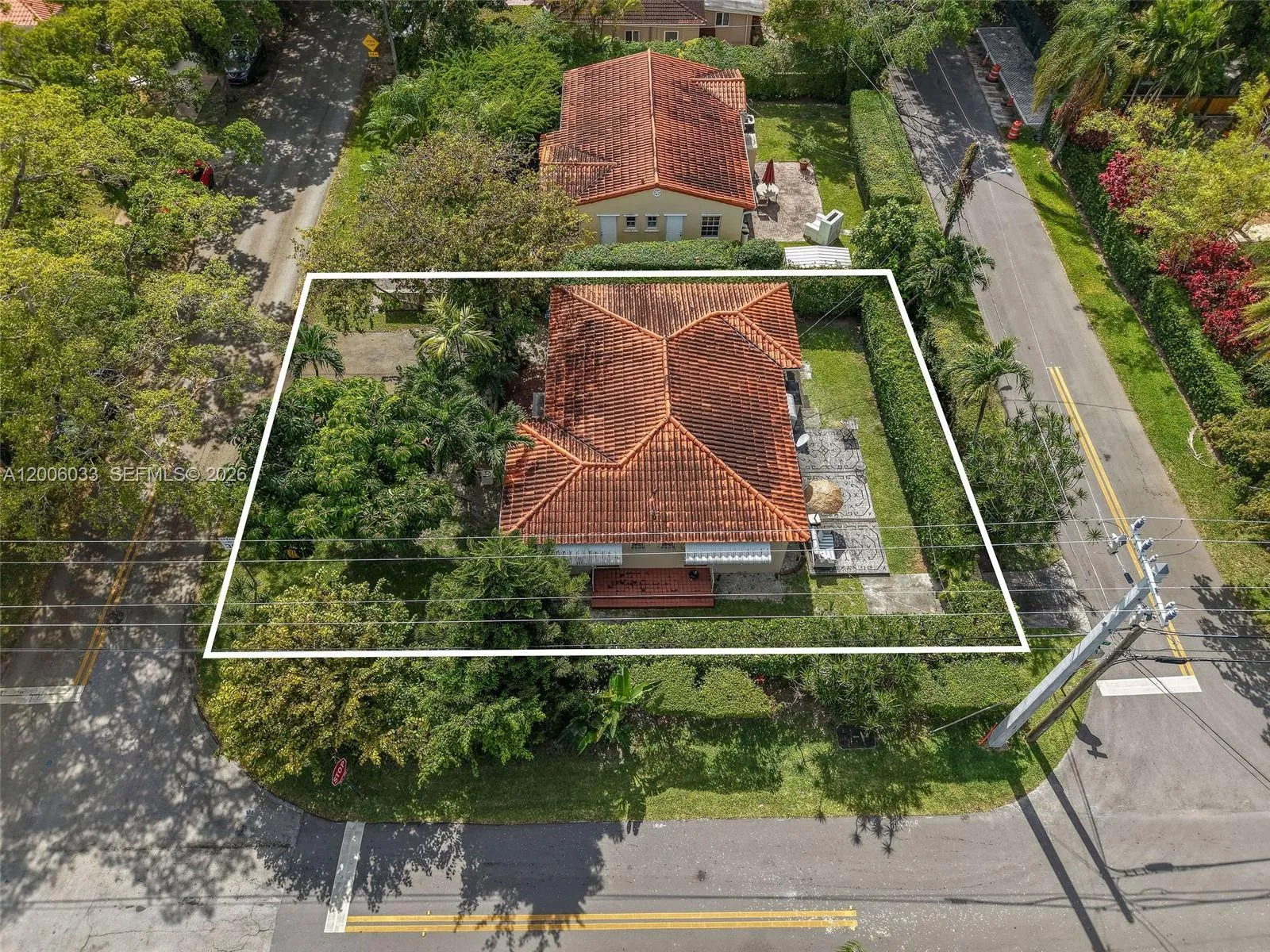4401 Sw 16th St, Miami, Florida 33134, Miami, Florida 33134, 3 Bedrooms Bedrooms, ,3 BathroomsBathrooms,Residential,For Sale,4401 Sw 16th St, Miami, Florida 33134,A12006033