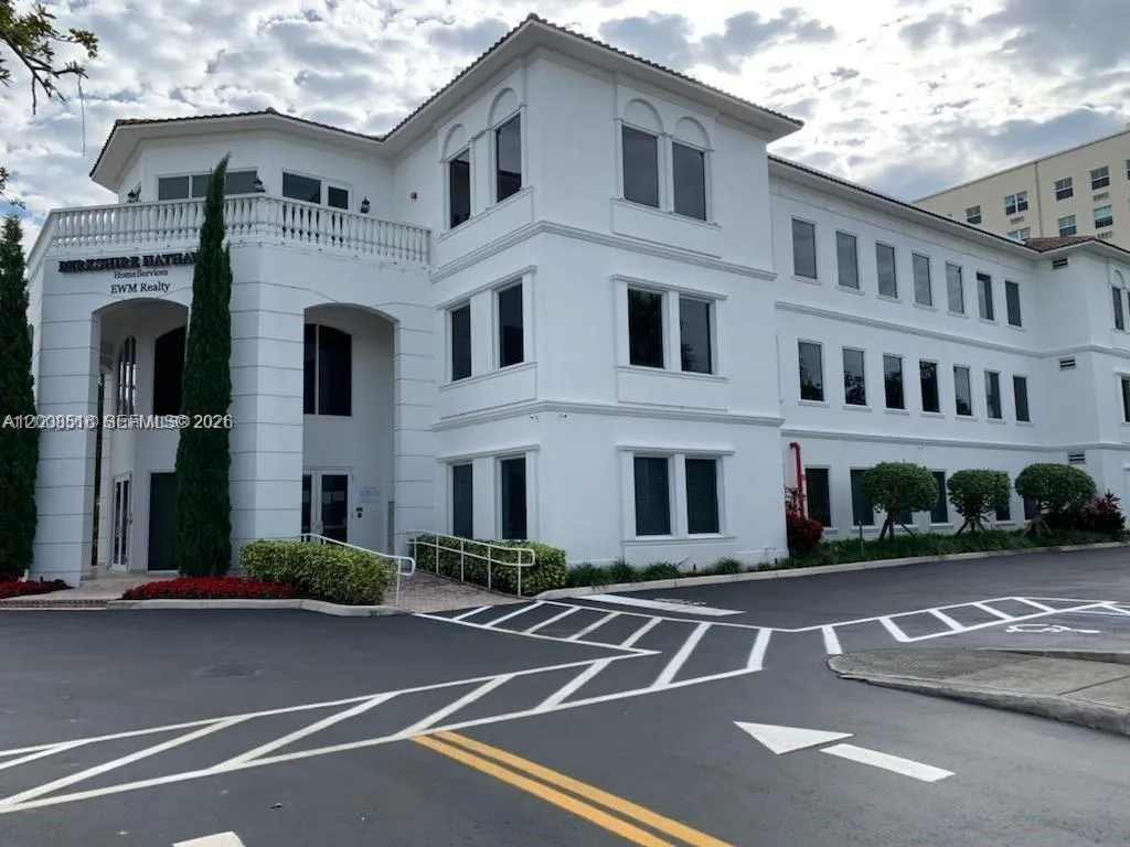 2750 Ne 185th St 302, Aventura, Florida 33180, Aventura, Florida 33180, ,Commercial Lease,For Rent,2750 Ne 185th St 302, Aventura, Florida 33180,A12008516