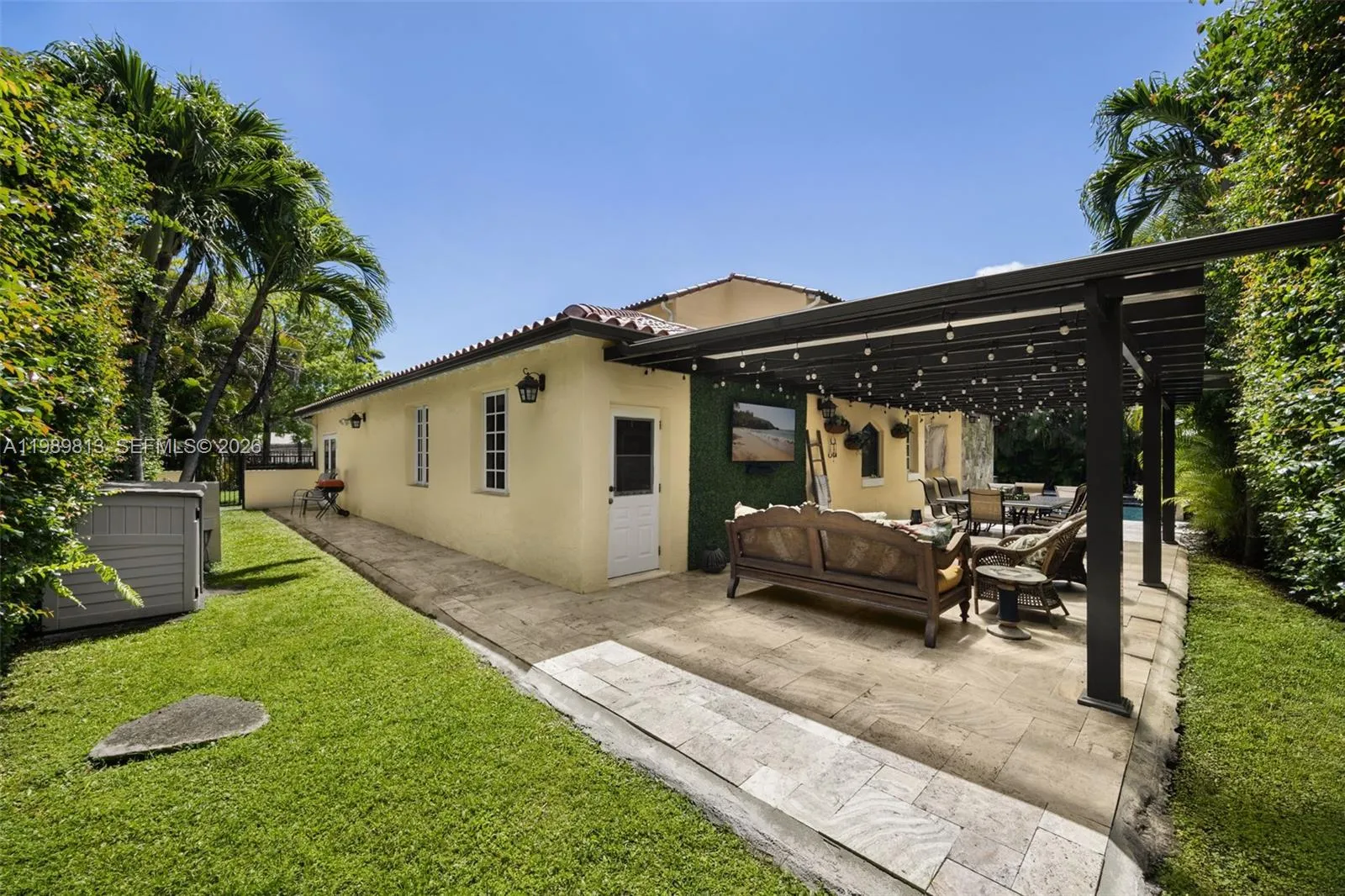 4206 Alhambra Cir, Coral Gables, Florida 33146, Coral Gables, Florida 33146, 4 Bedrooms Bedrooms, ,4 BathroomsBathrooms,Residential,For Sale,4206 Alhambra Cir, Coral Gables, Florida 33146,A11989813