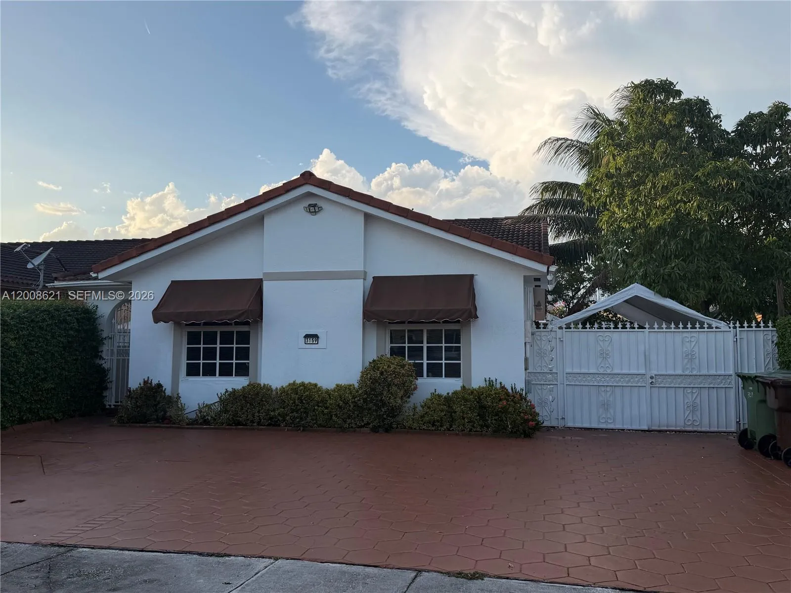 3159 W 73rd Pl, Hialeah, Florida 33018, Hialeah, Florida 33018, 4 Bedrooms Bedrooms, ,2 BathroomsBathrooms,Residential Lease,For Rent,3159 W 73rd Pl, Hialeah, Florida 33018,A12008621