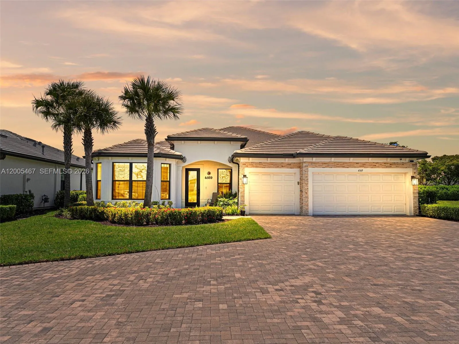 4569 N Silverwood Ln, Oakland Park, Florida 33309, Oakland Park, Florida 33309, 3 Bedrooms Bedrooms, ,4 BathroomsBathrooms,Residential,For Sale,4569 N Silverwood Ln, Oakland Park, Florida 33309,A12005467