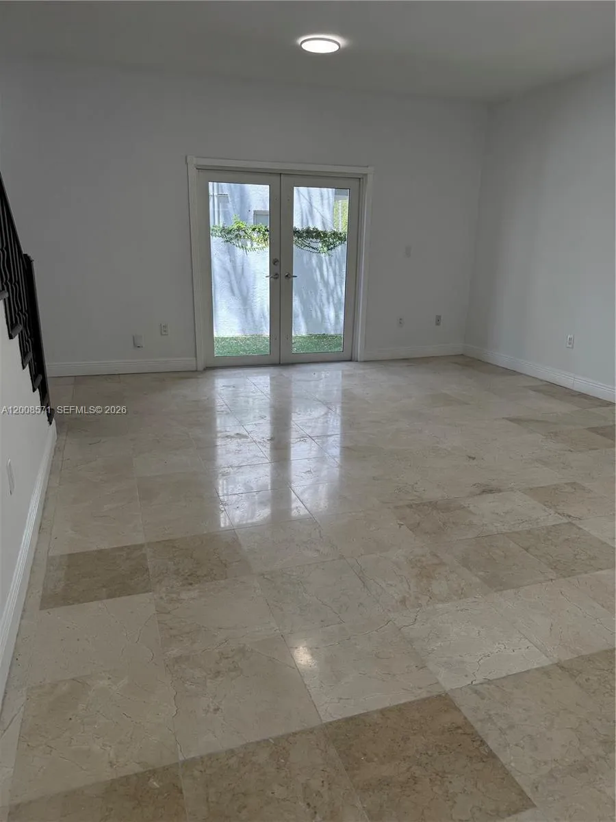 Miami, Florida 33133, 2 Bedrooms Bedrooms, ,2 BathroomsBathrooms,Residential Lease,For Rent,A12008571