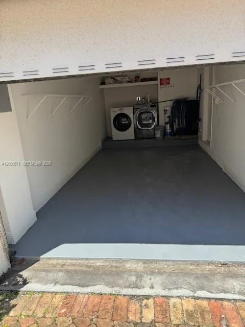 Miami, Florida 33133, 2 Bedrooms Bedrooms, ,2 BathroomsBathrooms,Residential Lease,For Rent,A12008571