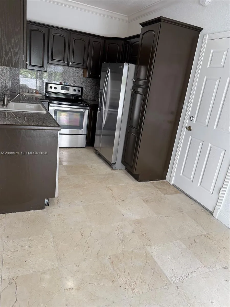 Miami, Florida 33133, 2 Bedrooms Bedrooms, ,2 BathroomsBathrooms,Residential Lease,For Rent,A12008571