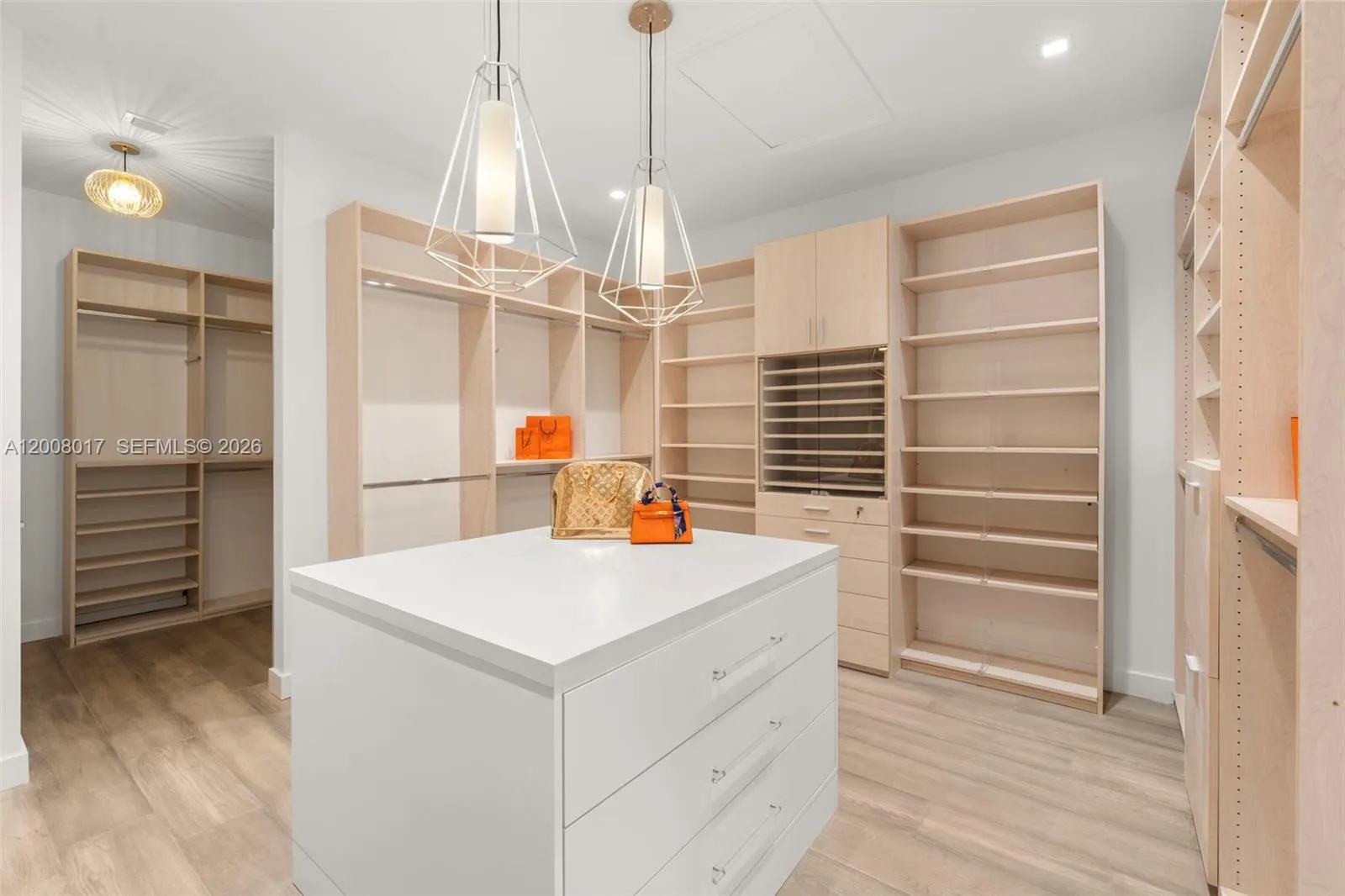 7291 Sw 47th Ct, Miami, Florida 33143, Miami, Florida 33143, 5 Bedrooms Bedrooms, ,4 BathroomsBathrooms,Residential,For Sale,7291 Sw 47th Ct, Miami, Florida 33143,A12008017