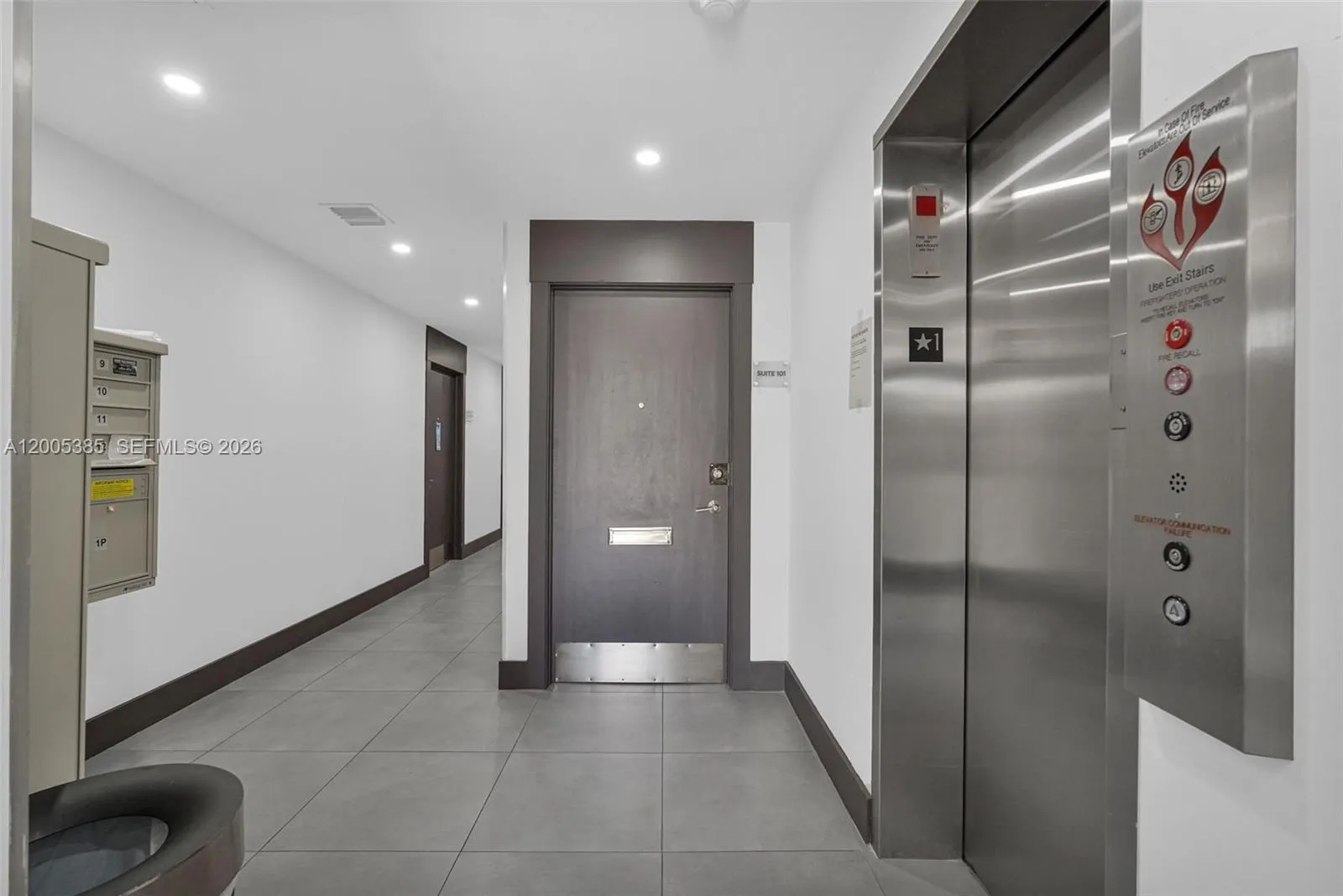 2640 Hollywood Blvd 117, Hollywood, Florida 33020, Hollywood, Florida 33020, ,Commercial Lease,For Rent,2640 Hollywood Blvd 117, Hollywood, Florida 33020,A12005385