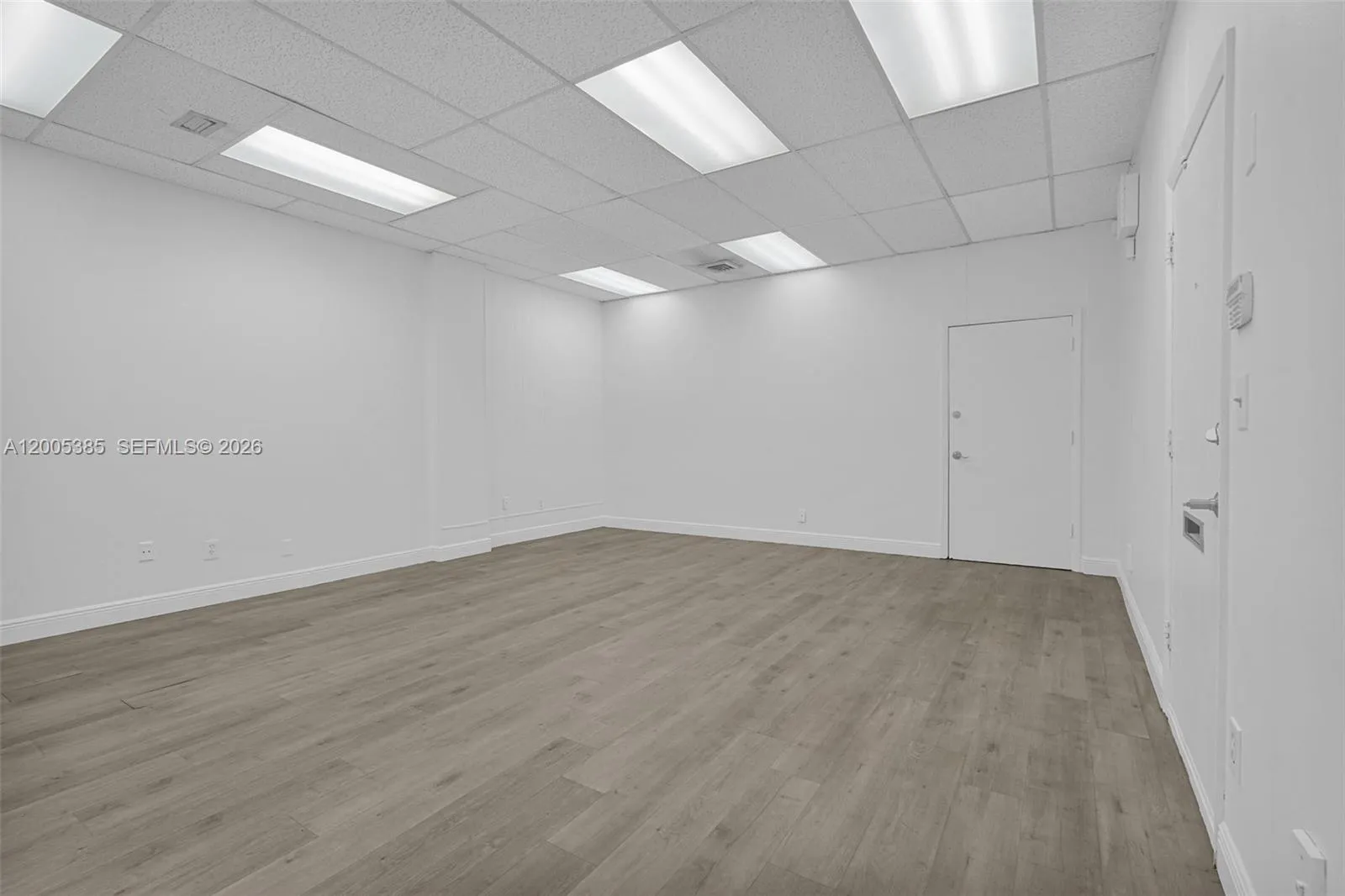 2640 Hollywood Blvd 117, Hollywood, Florida 33020, Hollywood, Florida 33020, ,Commercial Lease,For Rent,2640 Hollywood Blvd 117, Hollywood, Florida 33020,A12005385