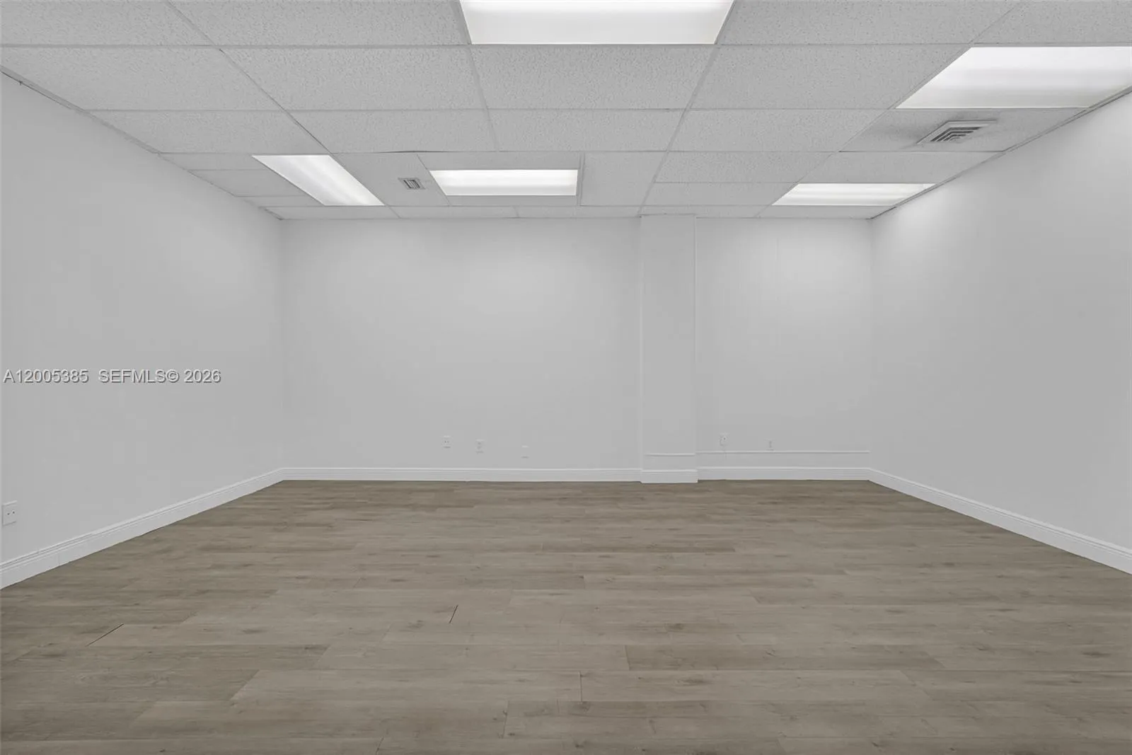 2640 Hollywood Blvd 117, Hollywood, Florida 33020, Hollywood, Florida 33020, ,Commercial Lease,For Rent,2640 Hollywood Blvd 117, Hollywood, Florida 33020,A12005385