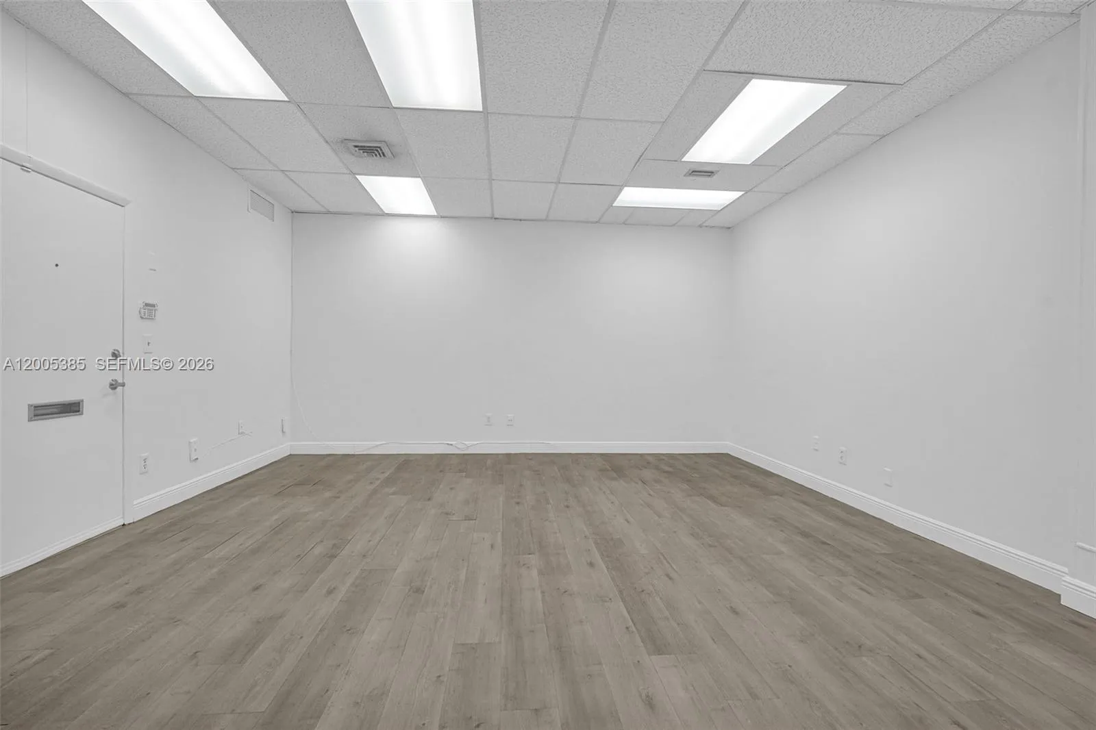 2640 Hollywood Blvd 117, Hollywood, Florida 33020, Hollywood, Florida 33020, ,Commercial Lease,For Rent,2640 Hollywood Blvd 117, Hollywood, Florida 33020,A12005385