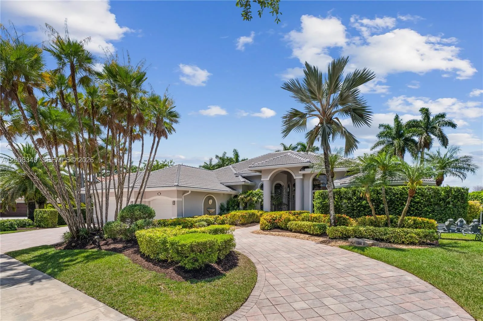 2942 Medinah, Weston, Florida 33332, Weston, Florida 33332, 6 Bedrooms Bedrooms, ,5 BathroomsBathrooms,Residential,For Sale,2942 Medinah, Weston, Florida 33332,A12006340