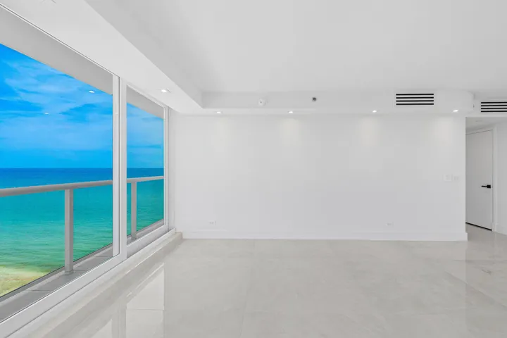 029-3505SouthOceanBoulevard-HighlandBeac