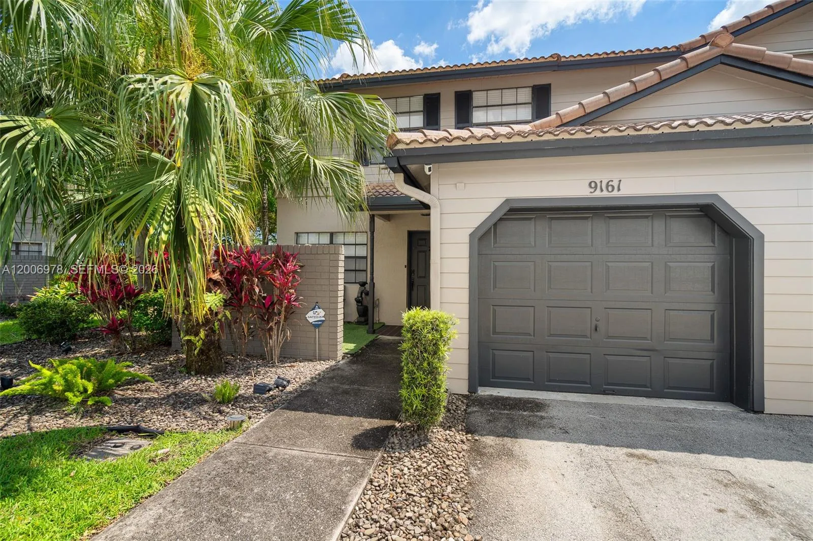 9161 Vineyard Lake Dr 9161, Plantation, Florida 33, Plantation, Florida 33324, 3 Bedrooms Bedrooms, ,2 BathroomsBathrooms,Residential Lease,For Rent,9161 Vineyard Lake Dr 9161, Plantation, Florida 33,A12006978