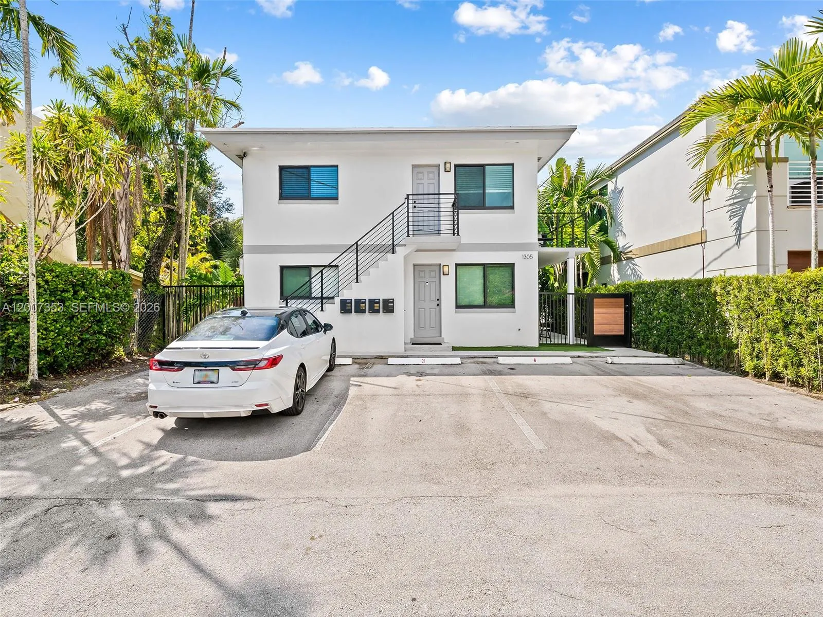 1305 Se 1st St, Fort Lauderdale, Florida 33301, Fort Lauderdale, Florida 33301, ,Residential Income,For Sale,1305 Se 1st St, Fort Lauderdale, Florida 33301,A12007353