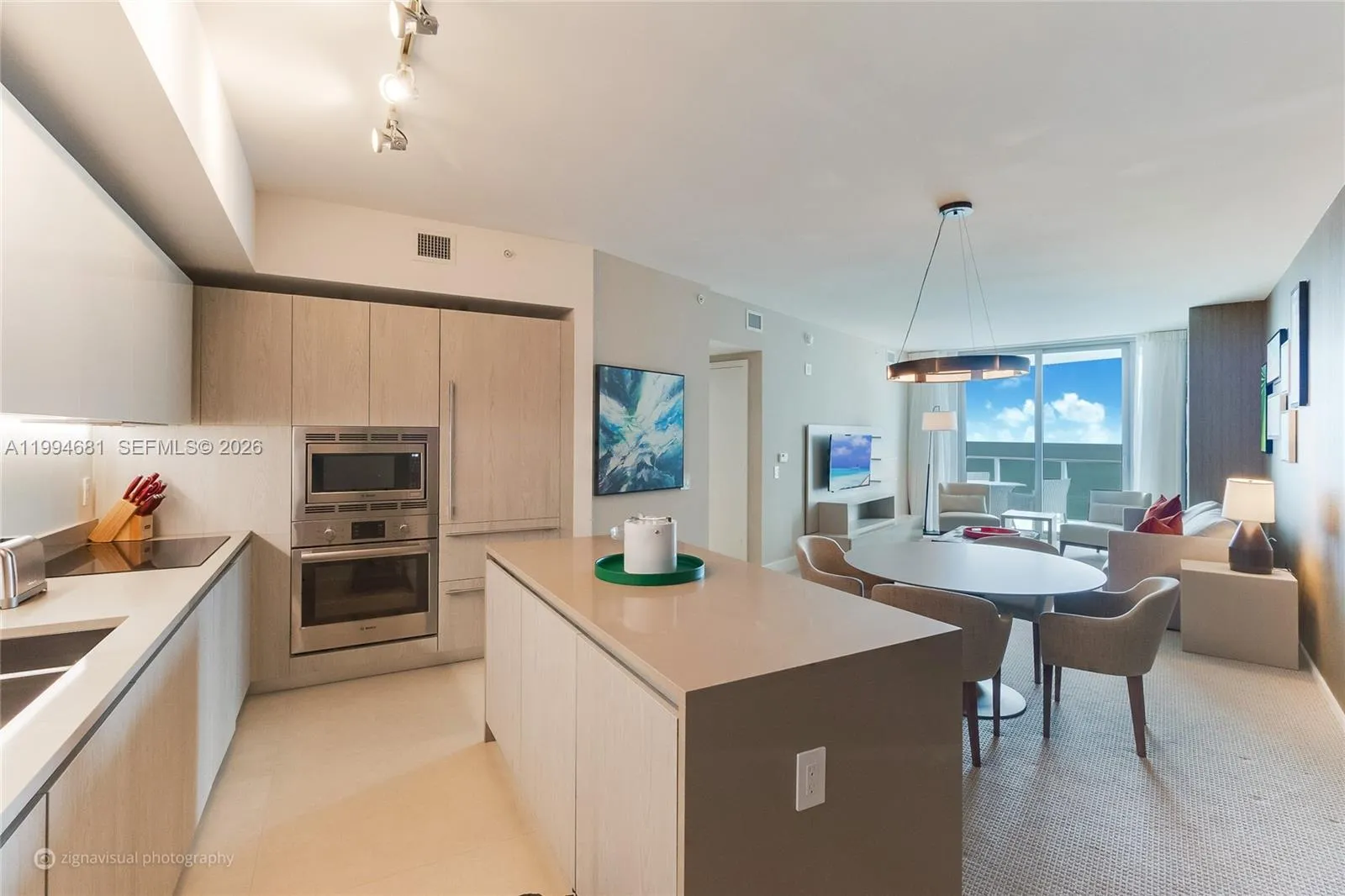 4111 S Ocean Dr 2707, Hollywood, Florida 33019, Hollywood, Florida 33019, 1 Bedroom Bedrooms, ,1 BathroomBathrooms,Residential Lease,For Rent,4111 S Ocean Dr 2707, Hollywood, Florida 33019,A11994681