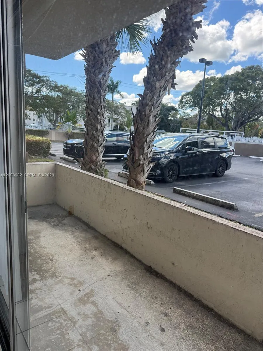 7747 Sw 86th St D-105, Miami, Florida 33143, Miami, Florida 33143, 2 Bedrooms Bedrooms, ,2 BathroomsBathrooms,Residential Lease,For Rent,7747 Sw 86th St D-105, Miami, Florida 33143,A12008982