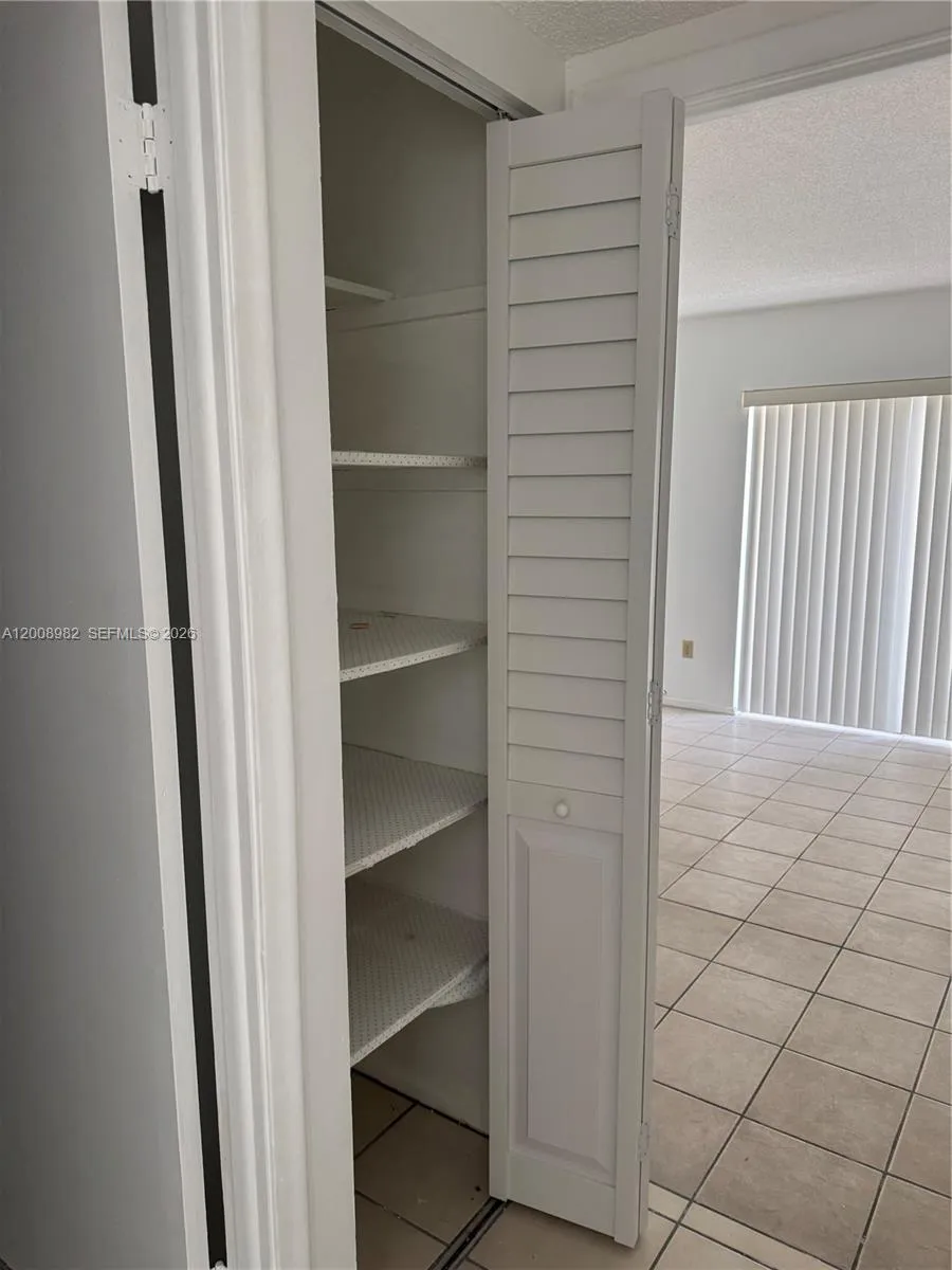 7747 Sw 86th St D-105, Miami, Florida 33143, Miami, Florida 33143, 2 Bedrooms Bedrooms, ,2 BathroomsBathrooms,Residential Lease,For Rent,7747 Sw 86th St D-105, Miami, Florida 33143,A12008982
