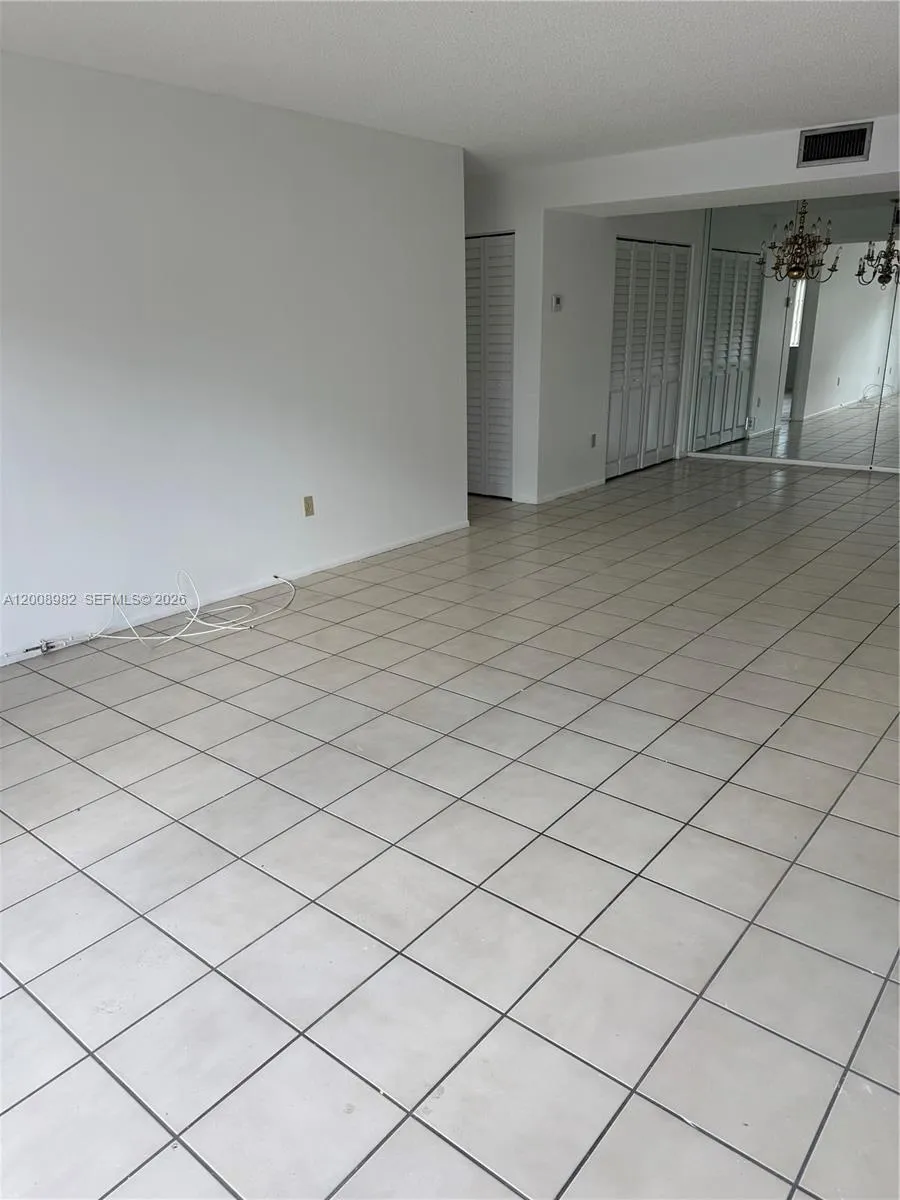 7747 Sw 86th St D-105, Miami, Florida 33143, Miami, Florida 33143, 2 Bedrooms Bedrooms, ,2 BathroomsBathrooms,Residential Lease,For Rent,7747 Sw 86th St D-105, Miami, Florida 33143,A12008982