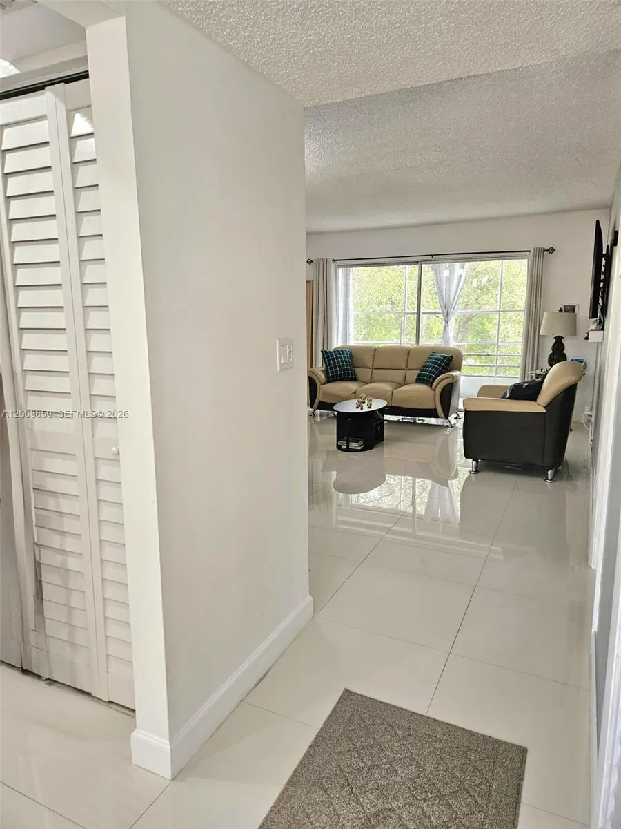 8818 W Mcnab Rd 303, Tamarac, Florida 33321, Tamarac, Florida 33321, 1 Bedroom Bedrooms, ,1 BathroomBathrooms,Residential,For Sale,8818 W Mcnab Rd 303, Tamarac, Florida 33321,A12008859
