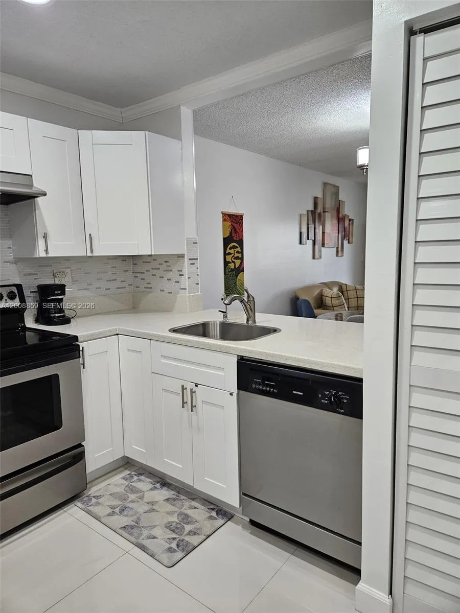 8818 W Mcnab Rd 303, Tamarac, Florida 33321, Tamarac, Florida 33321, 1 Bedroom Bedrooms, ,1 BathroomBathrooms,Residential,For Sale,8818 W Mcnab Rd 303, Tamarac, Florida 33321,A12008859