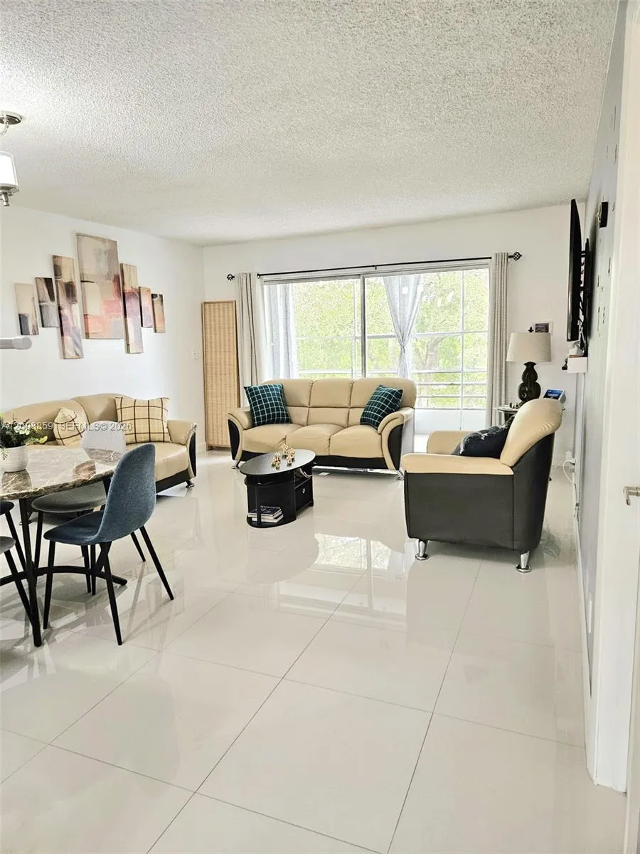 8818 W Mcnab Rd 303, Tamarac, Florida 33321, Tamarac, Florida 33321, 1 Bedroom Bedrooms, ,1 BathroomBathrooms,Residential,For Sale,8818 W Mcnab Rd 303, Tamarac, Florida 33321,A12008859