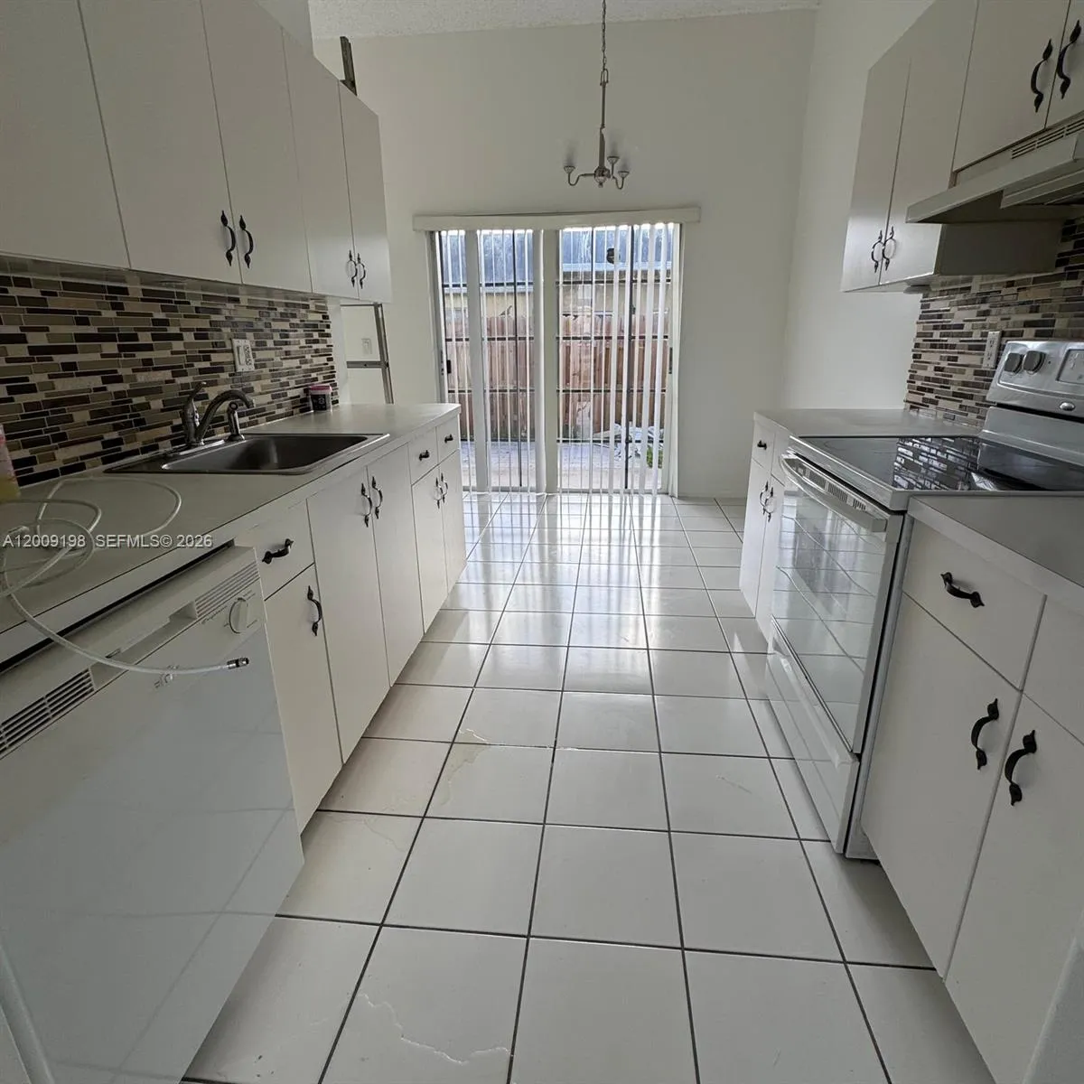 21215 Ne 9th Ct 4, Miami, Florida 33179, Miami, Florida 33179, 3 Bedrooms Bedrooms, ,2 BathroomsBathrooms,Residential Lease,For Rent,21215 Ne 9th Ct 4, Miami, Florida 33179,A12009198