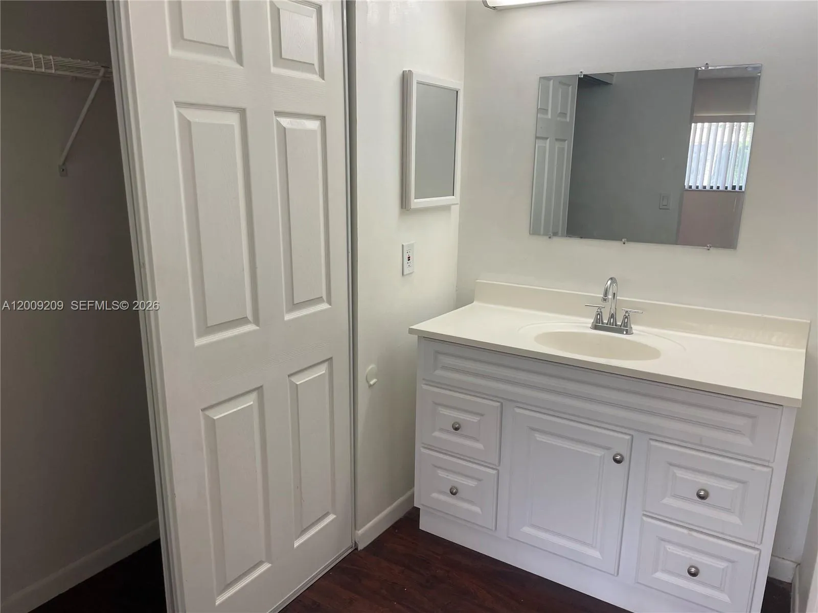 819 Ne 199th St 6-205, Miami, Florida 33179, Miami, Florida 33179, 2 Bedrooms Bedrooms, ,2 BathroomsBathrooms,Residential,For Sale,819 Ne 199th St 6-205, Miami, Florida 33179,A12009209