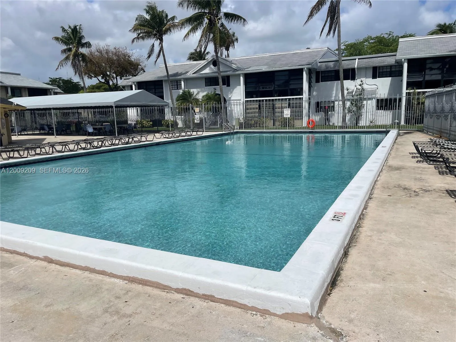 819 Ne 199th St 6-205, Miami, Florida 33179, Miami, Florida 33179, 2 Bedrooms Bedrooms, ,2 BathroomsBathrooms,Residential,For Sale,819 Ne 199th St 6-205, Miami, Florida 33179,A12009209