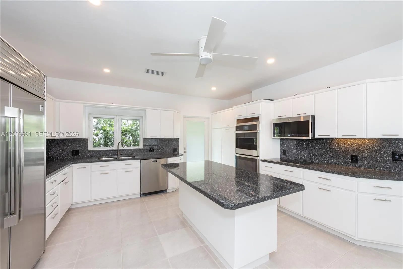 141 Cape Florida Dr, Key Biscayne, Florida 33149, Key Biscayne, Florida 33149, 4 Bedrooms Bedrooms, ,3 BathroomsBathrooms,Residential Lease,For Rent,141 Cape Florida Dr, Key Biscayne, Florida 33149,A12003691