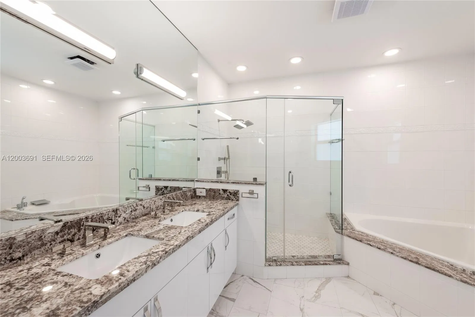 141 Cape Florida Dr, Key Biscayne, Florida 33149, Key Biscayne, Florida 33149, 4 Bedrooms Bedrooms, ,3 BathroomsBathrooms,Residential Lease,For Rent,141 Cape Florida Dr, Key Biscayne, Florida 33149,A12003691