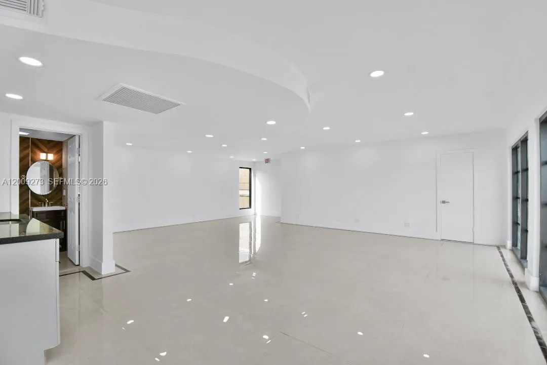 2990 Griffin Rd 3, Dania Beach, Florida 33312, Dania Beach, Florida 33312, ,Commercial Lease,For Rent,2990 Griffin Rd 3, Dania Beach, Florida 33312,A12009273