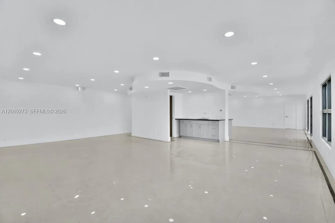 2990 Griffin Rd 3, Dania Beach, Florida 33312, Dania Beach, Florida 33312, ,Commercial Lease,For Rent,2990 Griffin Rd 3, Dania Beach, Florida 33312,A12009273