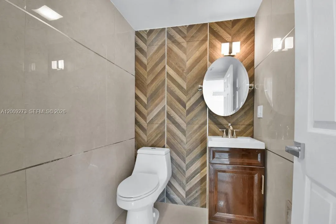 2990 Griffin Rd 3, Dania Beach, Florida 33312, Dania Beach, Florida 33312, ,Commercial Lease,For Rent,2990 Griffin Rd 3, Dania Beach, Florida 33312,A12009273