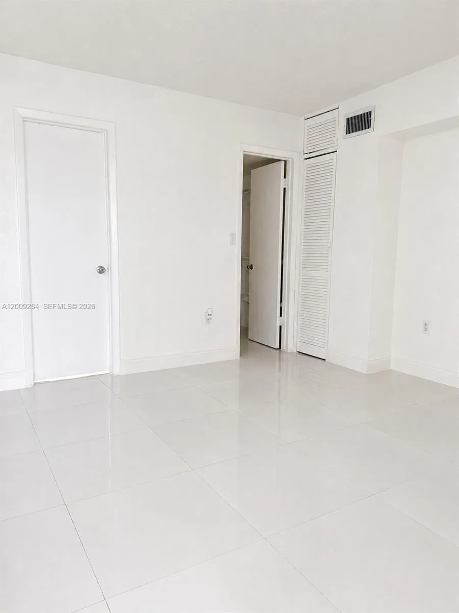 1300 W 47th Pl 218a, Hialeah, Florida 33012, Hialeah, Florida 33012, 1 Bedroom Bedrooms, ,1 BathroomBathrooms,Residential,For Sale,1300 W 47th Pl 218a, Hialeah, Florida 33012,A12009284