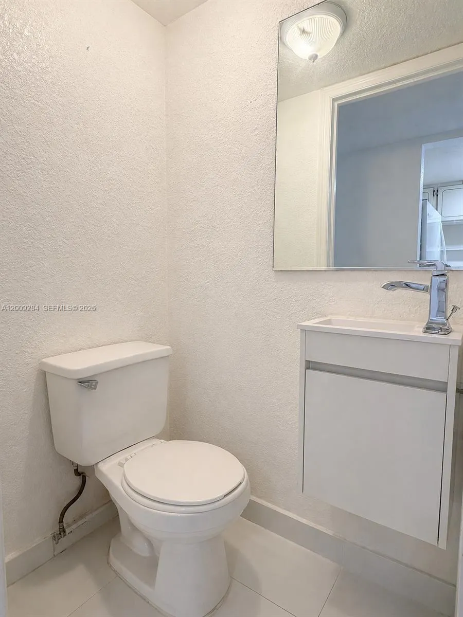 1300 W 47th Pl 218a, Hialeah, Florida 33012, Hialeah, Florida 33012, 1 Bedroom Bedrooms, ,1 BathroomBathrooms,Residential,For Sale,1300 W 47th Pl 218a, Hialeah, Florida 33012,A12009284