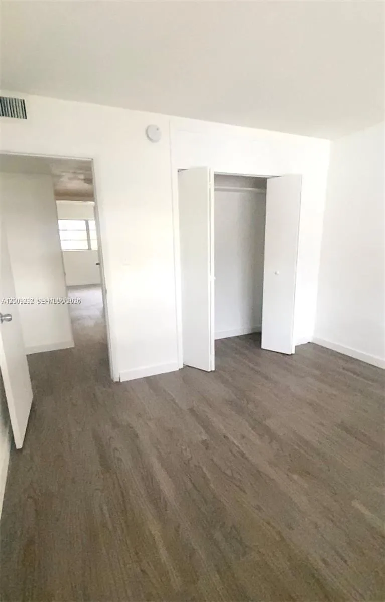 7324 Sw 82nd St B206, Miami, Florida 33143, Miami, Florida 33143, 2 Bedrooms Bedrooms, ,1 BathroomBathrooms,Residential Lease,For Rent,7324 Sw 82nd St B206, Miami, Florida 33143,A12009292