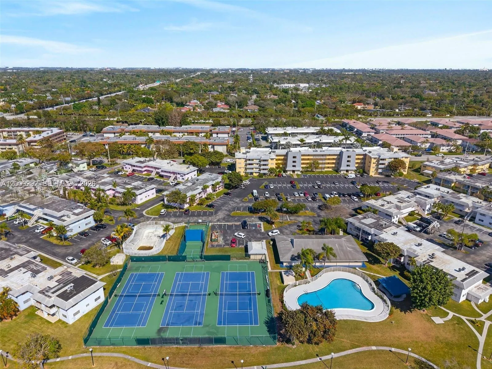 7324 Sw 82nd St B206, Miami, Florida 33143, Miami, Florida 33143, 2 Bedrooms Bedrooms, ,1 BathroomBathrooms,Residential Lease,For Rent,7324 Sw 82nd St B206, Miami, Florida 33143,A12009292