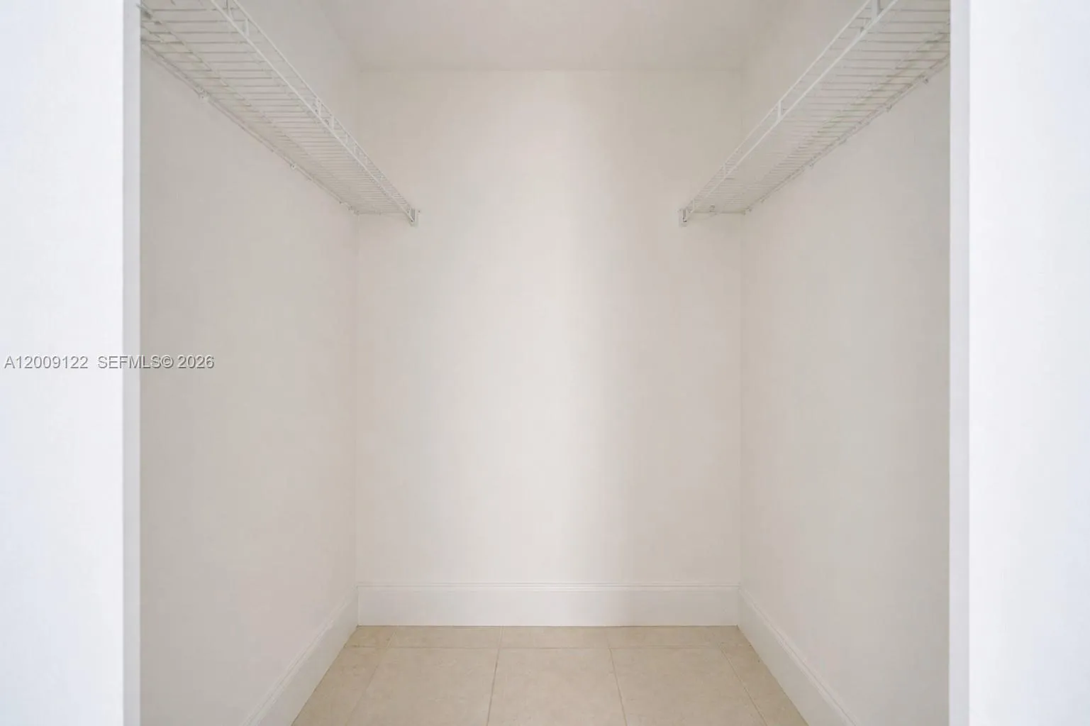 255 Galen Dr 3e, Key Biscayne, Florida 33149, Key Biscayne, Florida 33149, 2 Bedrooms Bedrooms, ,2 BathroomsBathrooms,Residential Lease,For Rent,255 Galen Dr 3e, Key Biscayne, Florida 33149,A12009122