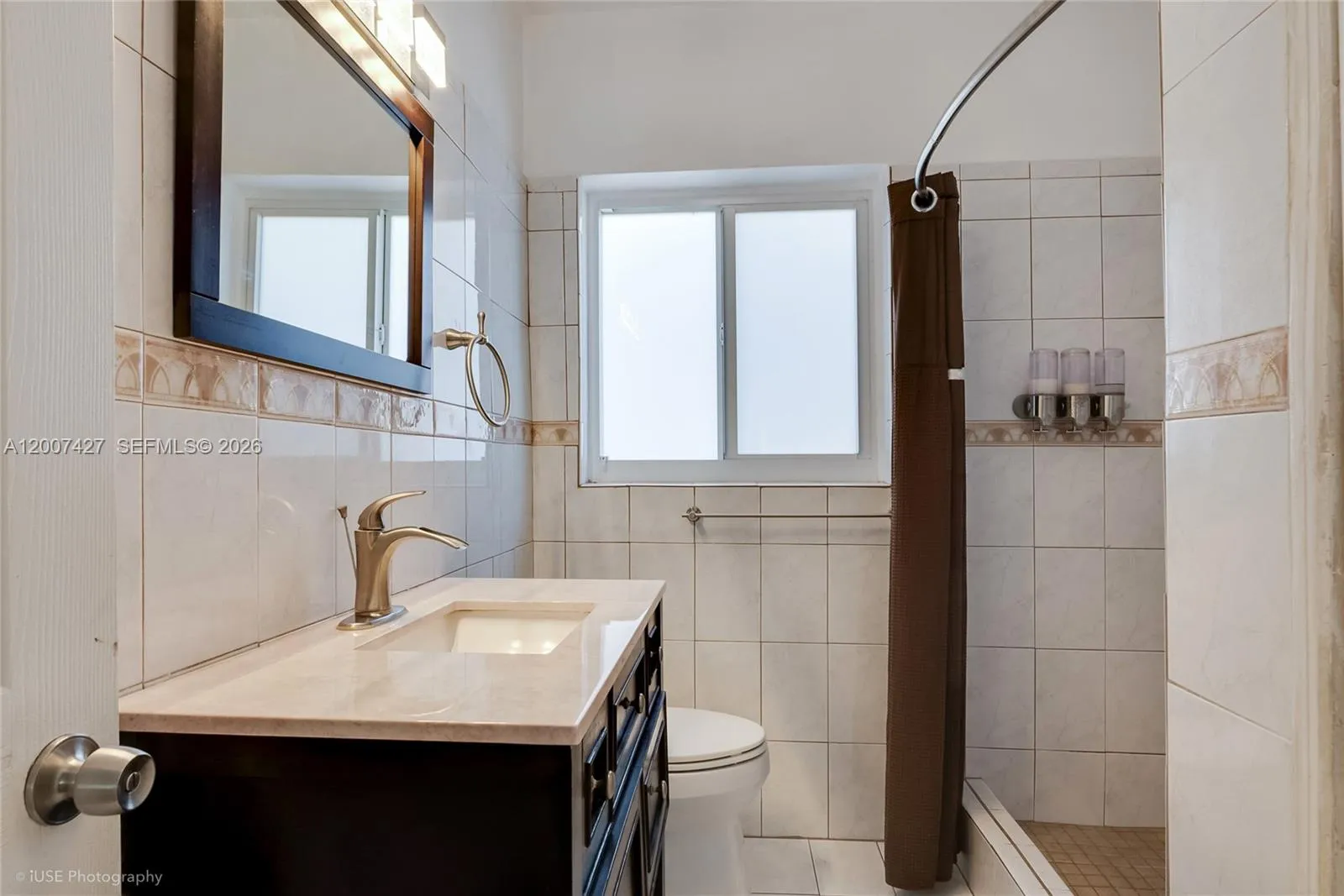 Guest Bath\n