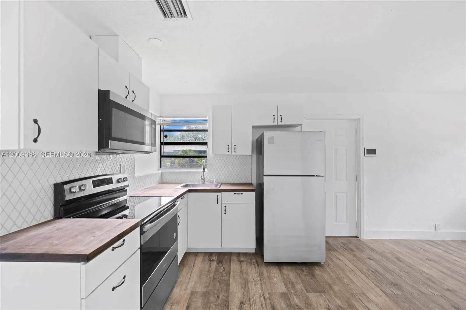 Kitchen of unit 2