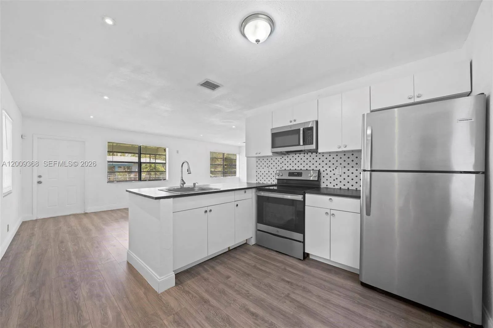 Kitchen of unit 1