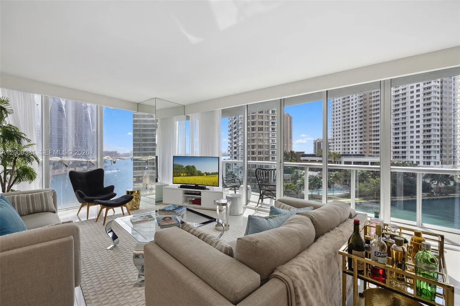 465 Brickell Ave 701, Miami, Florida 33131, Miami, Florida 33131, 3 Bedrooms Bedrooms, ,2 BathroomsBathrooms,Residential,For Sale,465 Brickell Ave 701, Miami, Florida 33131,A12009381 465 Brickell Ave 701, Miami, Florida 33131, Miami, Florida 33131, 3 Bedrooms Bedrooms, ,2 BathroomsBathrooms,Residential,For Sale,465 Brickell Ave 701, Miami, Florida 33131,A12009381